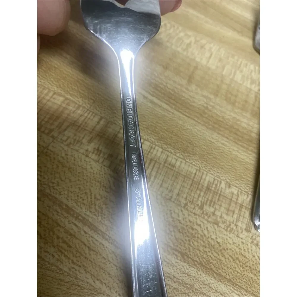 Set Of 9 Oneidacraft Deluxe Stainless Salad Fork Weave Pattern 6.25”